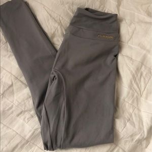 Whitney Simmons x Gymshark leggings grey